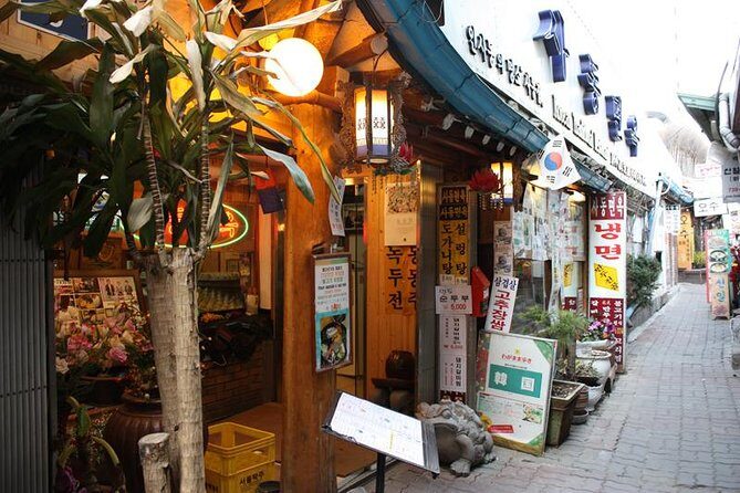 Private Layover Tour from Incheon Airport to Seoul - Insadong: Traditional Culture Street for Handicrafts, Tea Houses, and Souvenirs