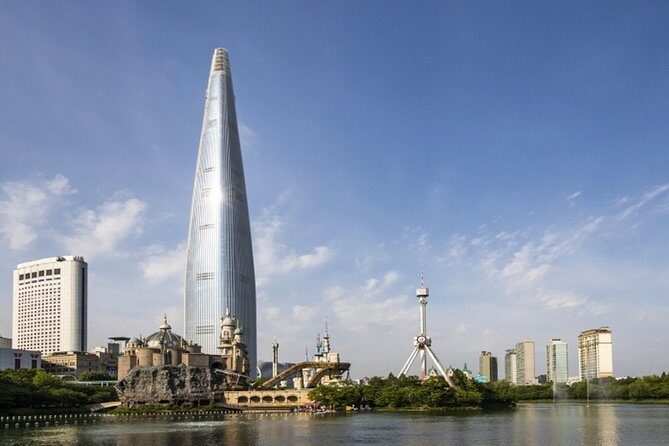 Private Tour to Lotte Tower, Aquarium and Lotte world Theme park - Lotte World Adventure Park: 5 Hours to Ride, Wander, and Choose