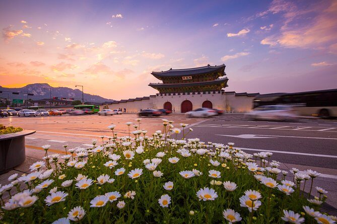 Royal Palace, Full-day Seoul City Tour (Pick up & Drop off) - The day’s best structure: palaces first, markets after