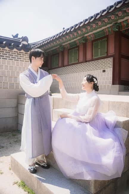 S.Korea GyeongbokgungPalace: Professional Hanbok Photography - What you receive afterward: 300 selects, 10 edited photos, plus Polaroids