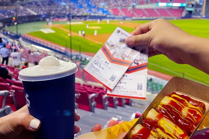 Seoul: Baseball Game Ticket with Dinner/Beer with the host - Key things to know before you go