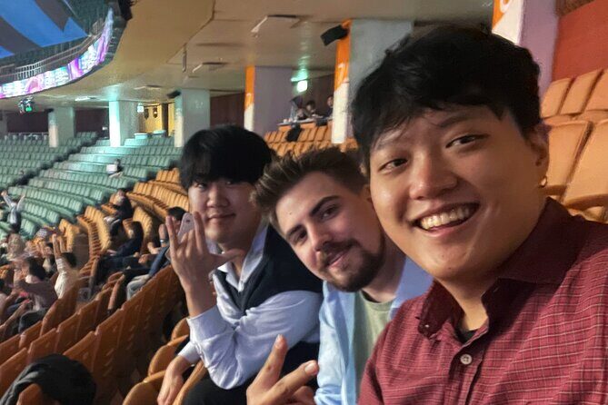 Seoul: Baseball Game Ticket with Dinner/Beer with the host - Jamsil Sports Complex: baseball or basketball, depending on the month