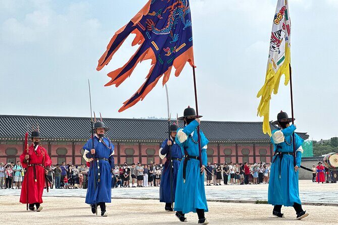 Seoul City Half Day Tour-Gyeongbok Palace Guard Changing Ceremony - Gyeongbokgung Palace and the Guard Changing at Gwanghwamun
