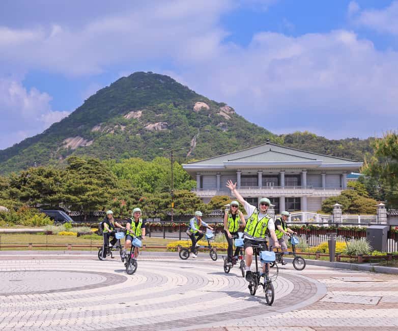 Seoul: City Highlights Morning eBike Tour - A 3-hour Seoul sampler on an e-bike