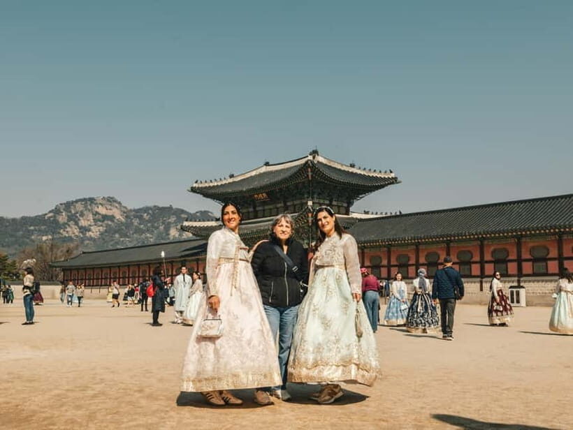 Seoul: City Hightlights, Palace Tour, and Optional Hanbok - Gyeongbokgung Palace and the Changing of the Guard