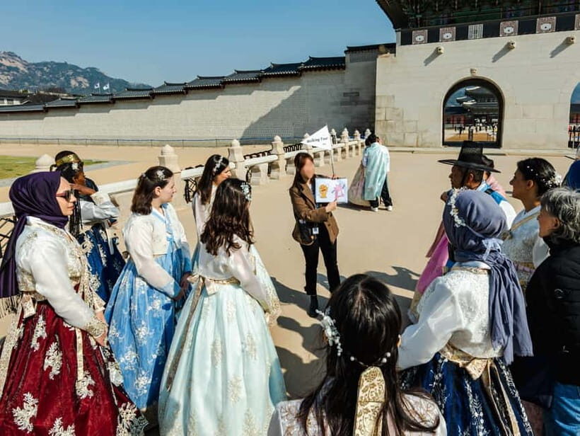 Seoul: City Hightlights, Palace Tour, and Optional Hanbok - Price and value: what $55 includes (and why it can be fair)