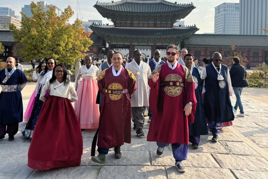 Seoul: City Hightlights, Palace Tour, and Optional Hanbok - Hanbok dressing at K star Hanbok: fun start, real logistics