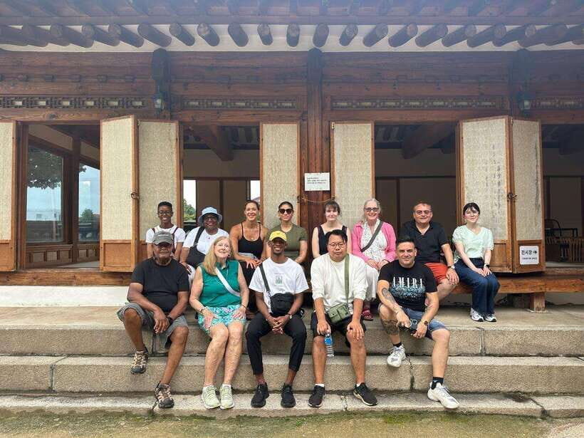 Seoul City Tour: Gyeongbok Palace, N Tower & Local Market - Gyeongbokgung and the Changing of the Guard ceremony