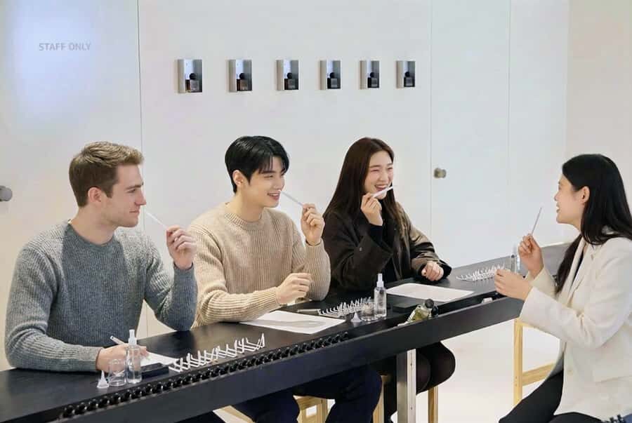 Seoul: Create Your Own Natural Perfume with a Perfumer - Key takeaways