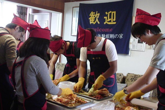 Seoul Cultural Tour - Kimchi Making, Gyeongbok palace with Hanbok - Kimchi-Making Class: 30 Minutes, Real Hands-On Fun