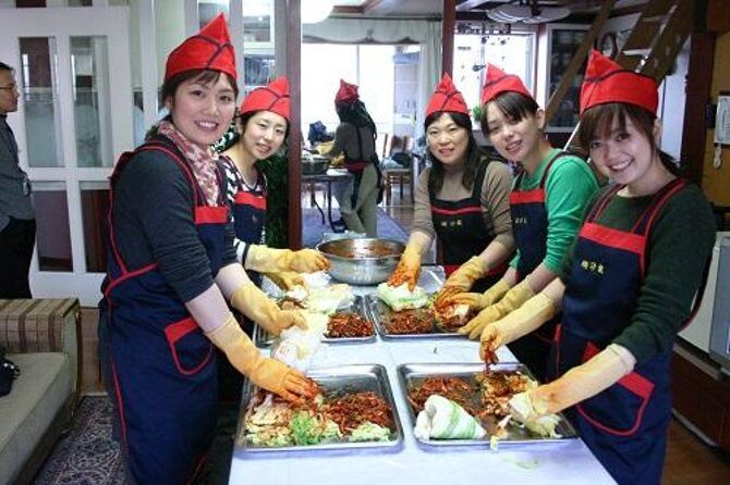Seoul Cultural Tour - Kimchi Making, Gyeongbok palace with Hanbok - Insadong Stop: Use It for Photos, Snacks, and Atmosphere