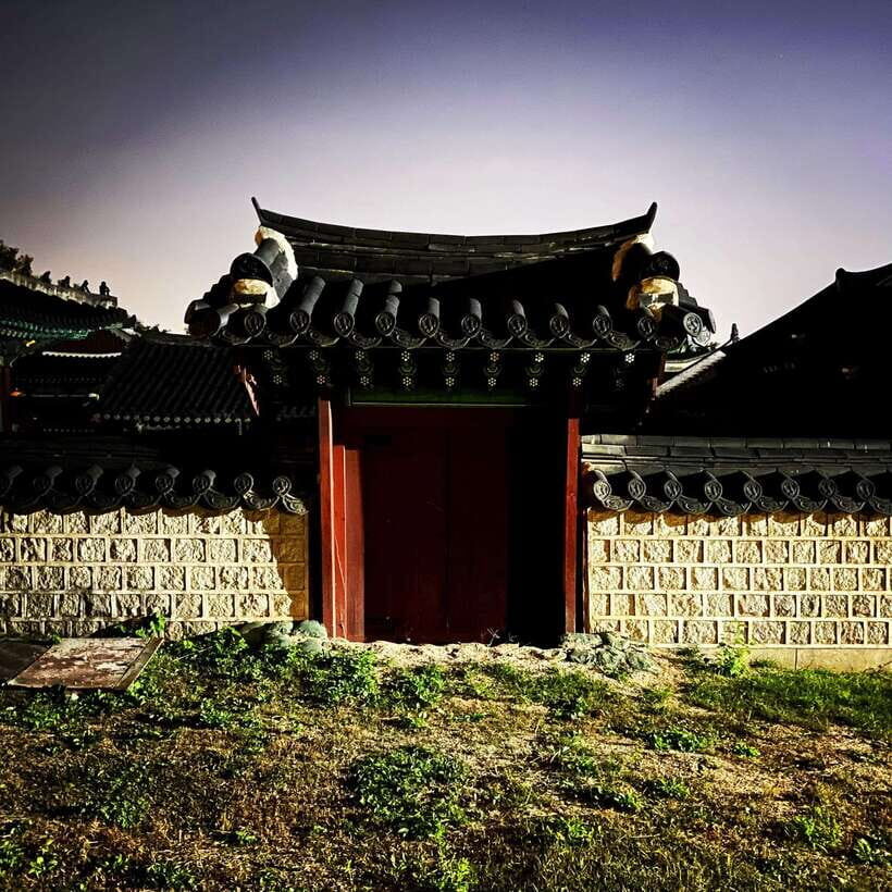 Seoul: Dark Side of the City and Ghost Stories Walking Tour - Key things that make this tour worth your night