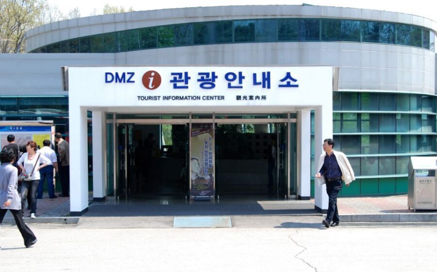Seoul: DMZ, Gyeongbokgung Palace & City Tour - Third Tunnel Experience: where the conflict gets concrete