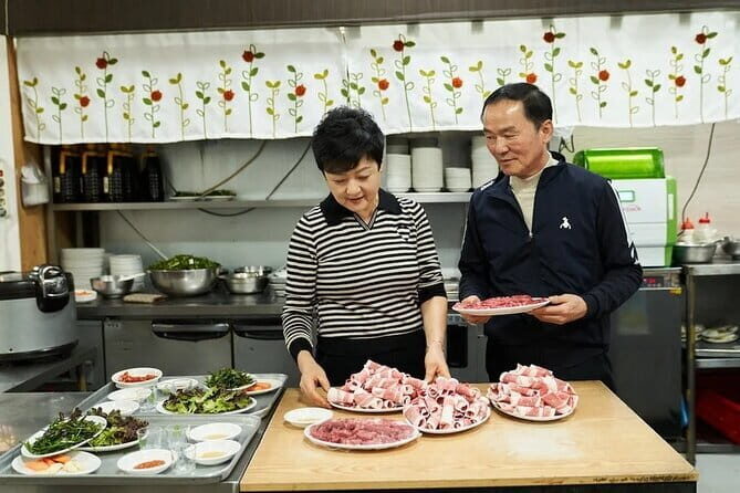 Seoul Food: Banchan, Bibimbap, and Beyond - Cheonggyecheon Stream: snacks feel better when the pace slows down