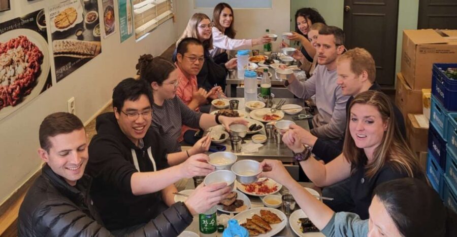 Seoul: Gwangjang Market Netflix Food Tour - Insa-dong: where the guide turns streets into stories