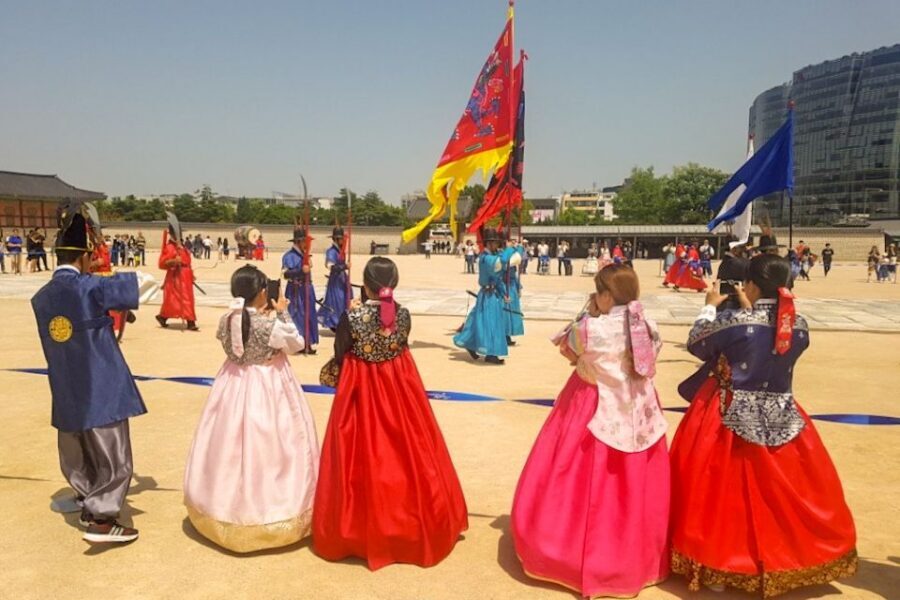 Seoul: Gyeongbok Palace and Bukchon Hanok Walking Tour - National Folk Museum of Korea inside the palace: what 98,000 artifacts teach you