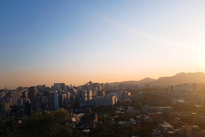 Seoul: Gyeongbok Palace, Bukchon Village, and Gwangjang Tour - Bugak Skyway and Bugak Palgakjeong viewpoints: Seoul from above