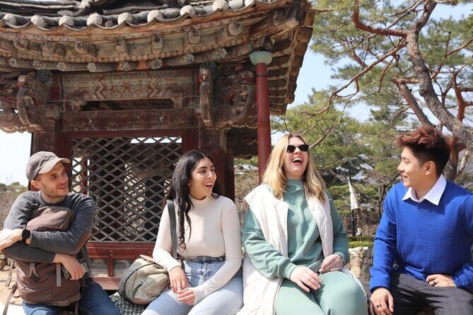 Seoul Half Day Tour with a Local: 100% Personalized & Private - Gyeongbokgung Palace: Big Power, Practical Etiquette, and Photo Spots