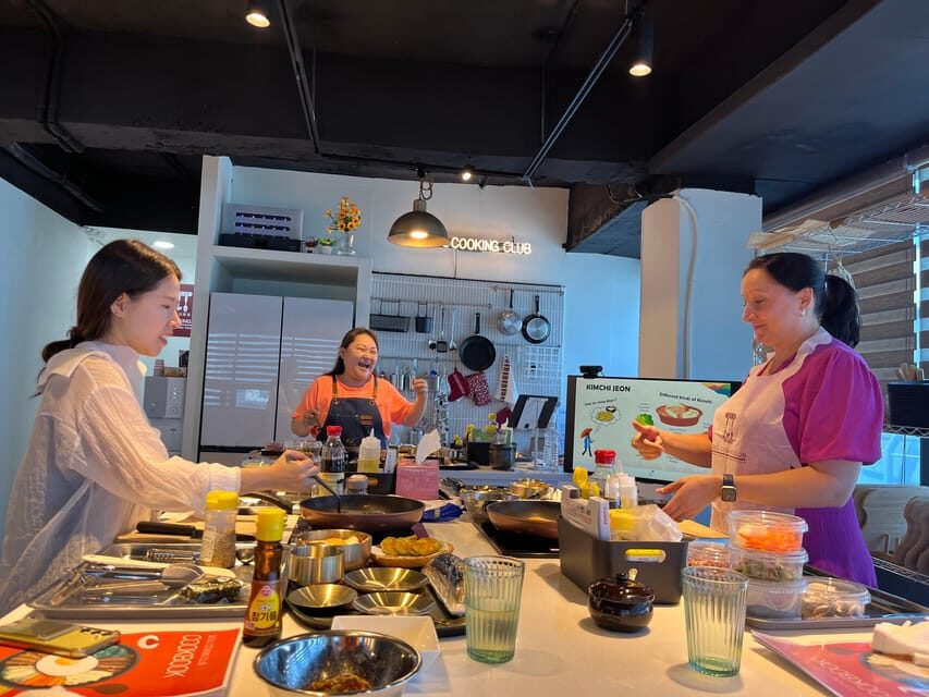 Seoul: Korean Cooking at Seoul Cooking Club! - Starters: Jeon (Korean Small Pancakes) With Real Pan Confidence