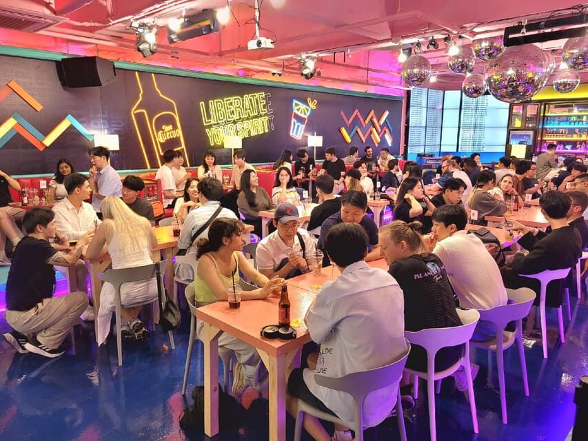 Seoul: Korean & English Language Exchange Global Party - Who Should Book This, and Who Should Skip It
