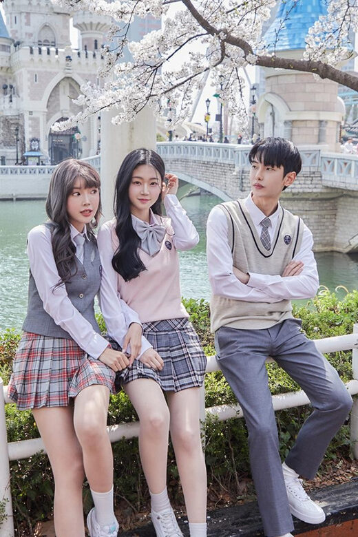 Seoul: Lotte World 1 Day Pass & Korean School Uniform Rental - Lotte World Adventure Seoul: Magical Land fun, all under one roof