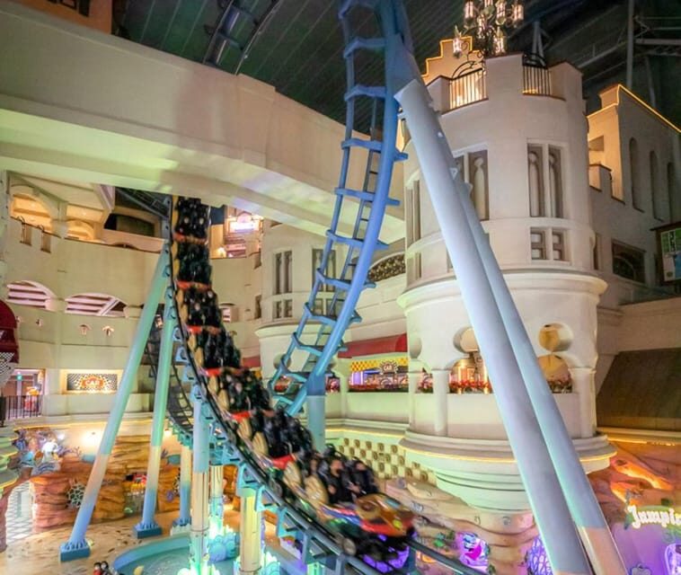 Seoul: Lotte World 1 Day Pass & Korean School Uniform Rental - Building a smart one-day game plan