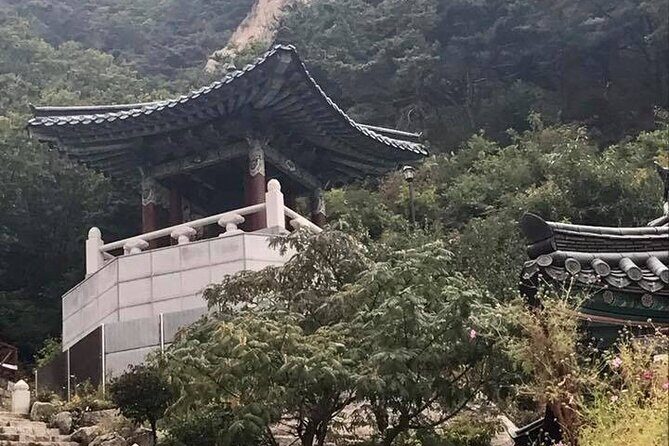 Seoul Mountain Hike: Temples, Folklore & Traditional Meal - Lunch and drinks at a mountain restaurant: plan to taste the region