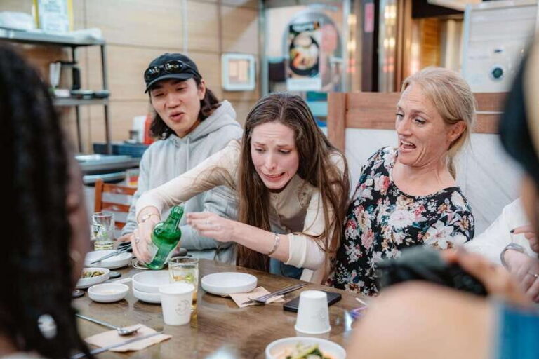 Seoul: Night Market Food Tour with Local Guide - The $73 Value: 10 Tastings, Drinks, and Real Crowd-Saving