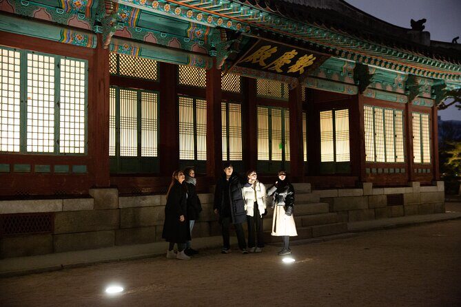 Seoul Night Palace & Market Food Tour with Vehicle - Comfort Tips That Make the Difference at Night in Seoul