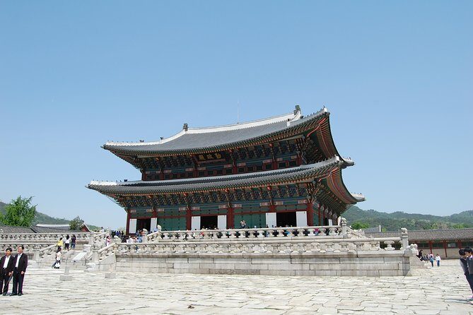 Seoul Palace Morning Tour - Gwanghwamun Gate and the Changing of the Guard
