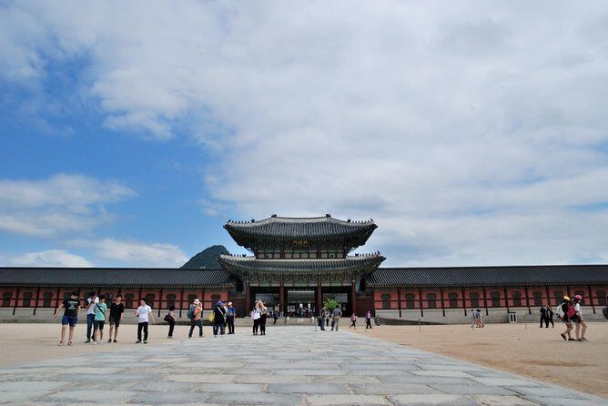 Seoul Palace Morning Tour - The Guide, the Pace, and How to Make This Morning Work