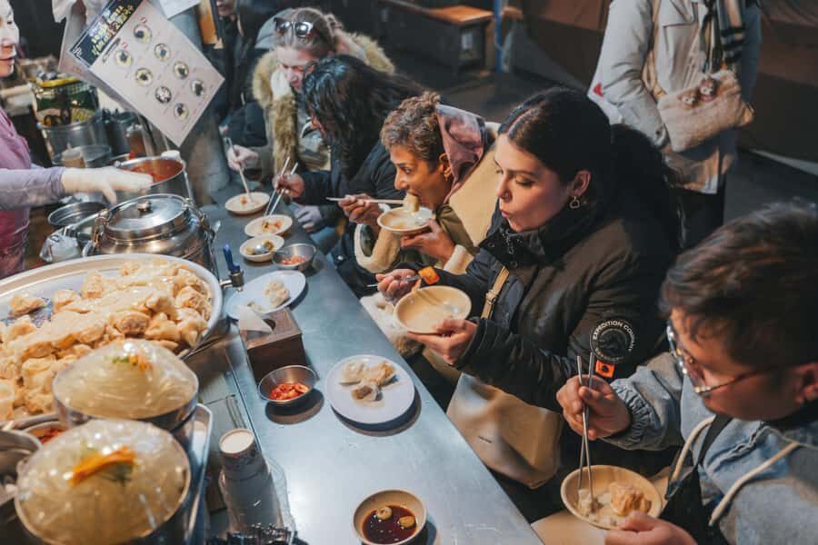 Seoul: Palace, Temple and Market Guided Foodie Tour at Night - Meeting point quick check: where to start and how the night ends