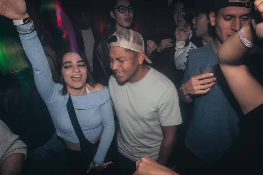 Seoul: Premium Pub Crawl with Limitless Drinks - Price Breakdown: What You’re Really Buying for $65