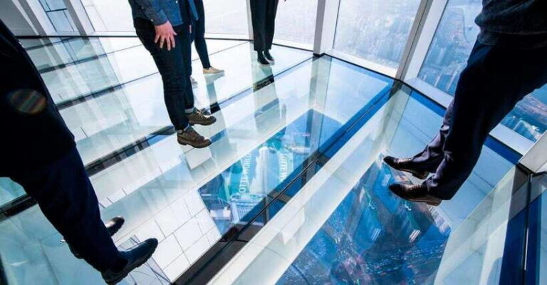 Seoul: Sky Lotte World Tower Ticket - Art exhibition zone: the surprisingly smart warm-up