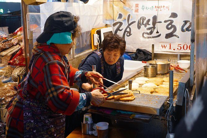 Seoul Street Food Market Tour - Guides Make the Difference: Juno, Yoon, Taehaeng, Tan, Roky, Jacob