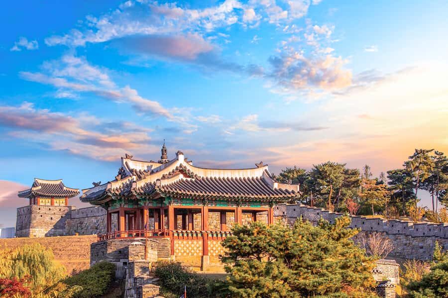 Seoul : Suwon Hwaseong Fortress+Starfield Library+Waujeongsa - Starfield Library: The Photo Spot That Also Changes the Mood