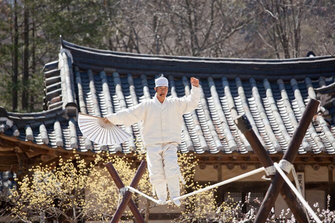 Signature Seoul : Netflix Sites, Street Food & N Seoul Tower - Gyeongbokgung Palace: The Joseon-Era Anchor