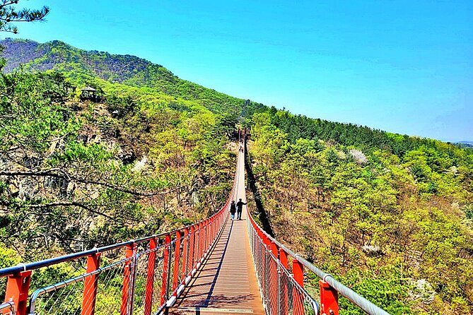 Small-Group DMZ Tour w/ North Korea Experience Hall & Susp.Bridge - DMZ Exhibition Hall: the history stops between the big visual moments