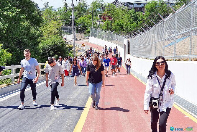 Small-Group DMZ Tour w/ North Korea Experience Hall & Susp.Bridge - Gloucester Hill Memorial and the Gloucester Heroes suspension bridge