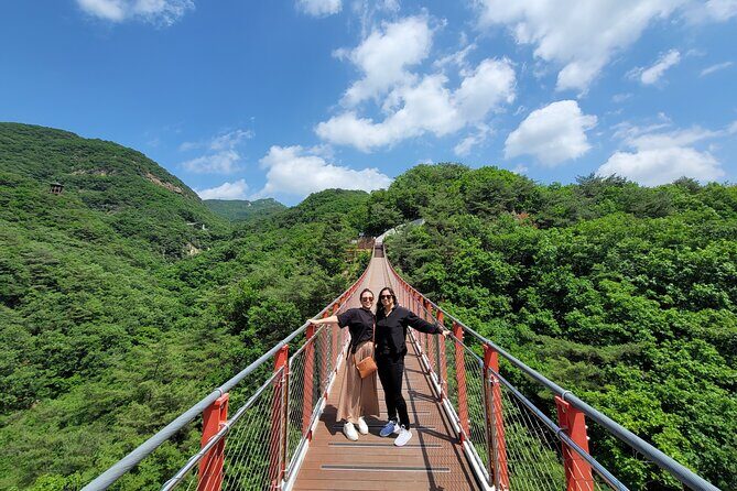 Small Group Tour to DMZ & Suspension Bridge with Hotel Pickup - Stop 1: Imjingak Pyeonghoa-Nuri Park and the classic DMZ photo stops