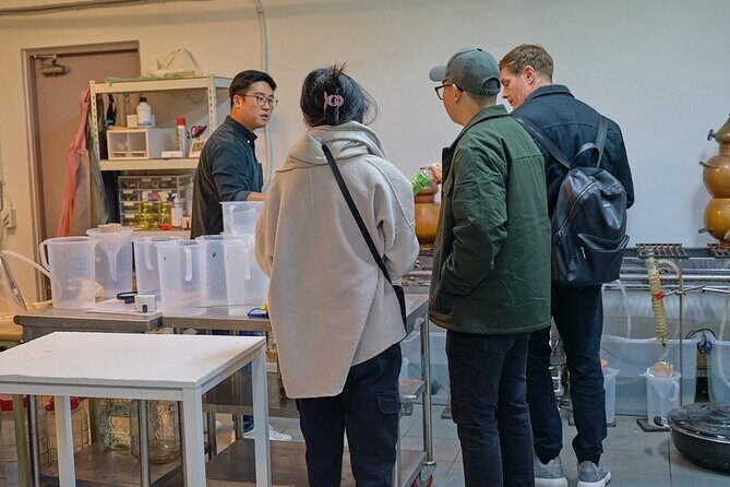 Soju Tasting at Distillery - story of 3 pigs - The tasting lineup: at least 7 alcohols, including 45%+ soju