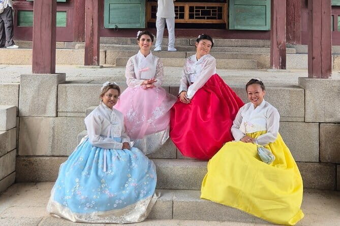 Tour Seoul’s oldest district with a storyteller from Bukchon - Pacing, Walking Comfort, and How to Enjoy It Without Rushing