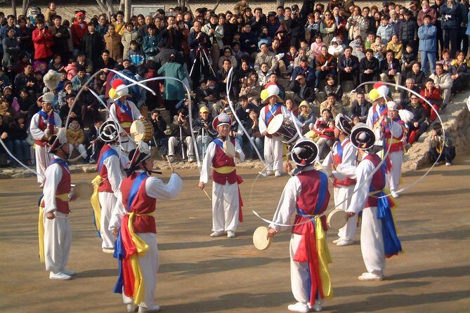 Traditional Korean folk village Afternoon tour - Stop 2: 청하고려인삼(주) ginseng shopping stop