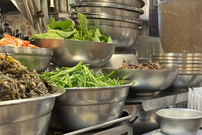 Vegan & Vegetarian Korean Market Adventure Gwangjang Market - Walking route details: Gwangjang Market, the stream, and the extra market stops