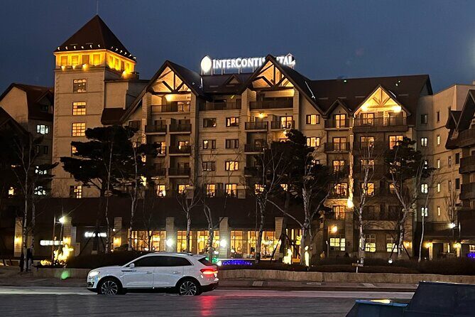 Yongpyong Ski Resort from Seoul with Optional Lesson and Packages - Choose your package: shuttle-only vs Essential vs Full Ski