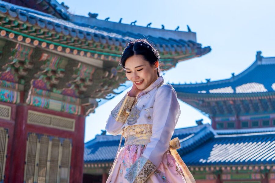 Your Personal Seoul Photographer! - The pro advantage: posing, angles, and staying relaxed